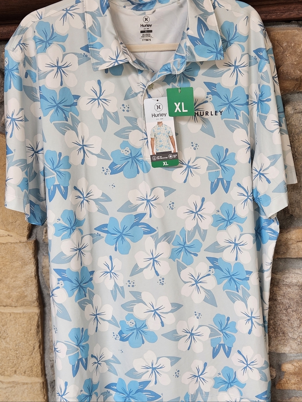 Hurley Men’s Light Blue and White Floral Polo XL